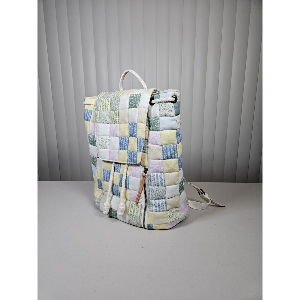 Universal Thread Patchwork Quilted Drawstring Backpack Multicolor Lined Pockets - Picture 11 of 11